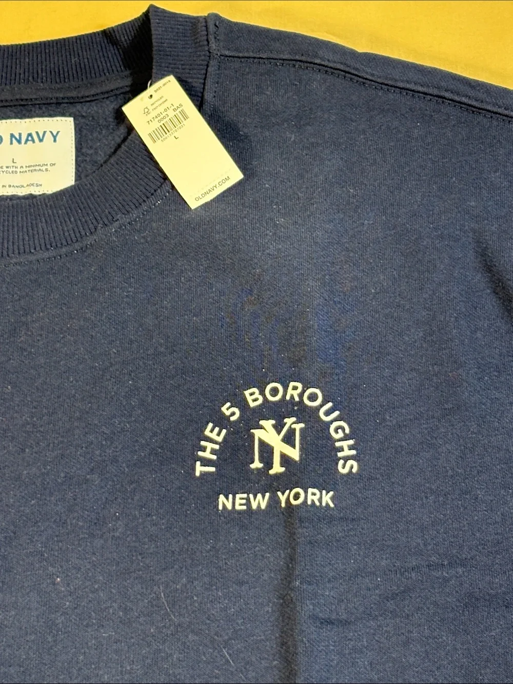 Old Navy New York Yankees Sweatshirt NWT Mens L Blue Crewneck 5 Boroughs MLB